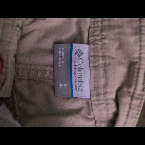 Womens shorts and tanktop  in good condition - Picture 5 of 7